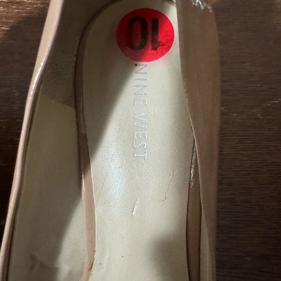 Nine West nude heels - Picture 2 of 6